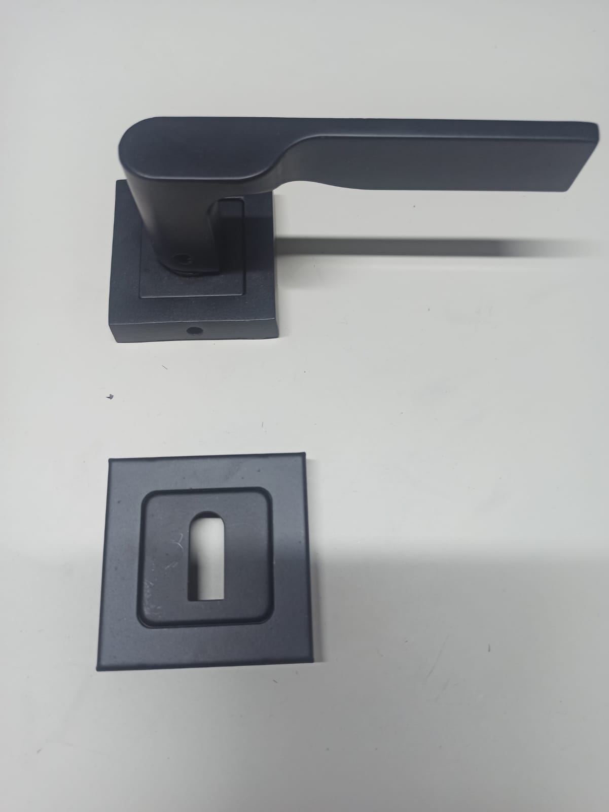 Özcan Kapı Kolları ve Mobilya Aksesuarları